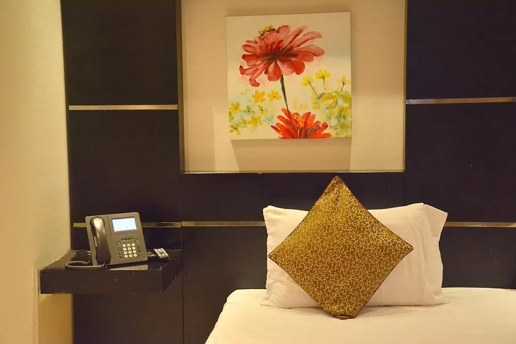 Hotel apartamentowy Comfort Inn Yarmukh Family Only Rijad